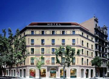 Hôtel Eixample 1864 de 4 étoiles à Barcelone <br>  hôtel confortable et situé au centre de la ville  <br> GP de Catalogne de motos au circuit de Catalunya