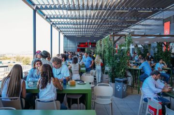 Entrez dans l’univers exclusif du Traction Club.</br>Profitez de l’ambiance vibrante de Madring.</br>Une expérience premium dédiée aux passionnés de Formule 1.
