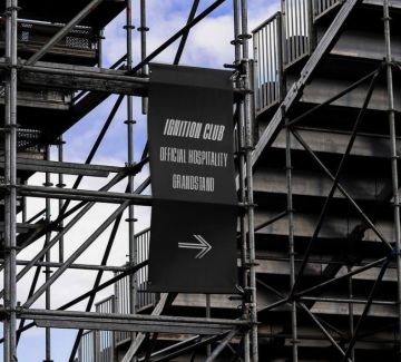 Les images sont fournies à titre indicatif uniquement. Elles illustrent l'ambiance et les espaces hospitality à l'aide de photos d'événements MATCH, d'images d'archives et de visuels générés par IA.