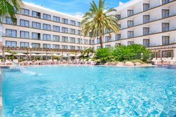 Hôtel 4 étoiles <br /> Forfait Costa F1